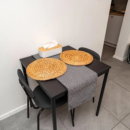 Stylish Modern With Winter Terrace דירה