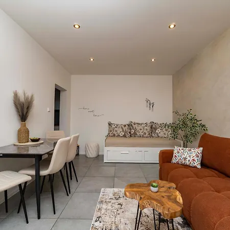 Stylish Modern With Winter Terrace אוסטרבה