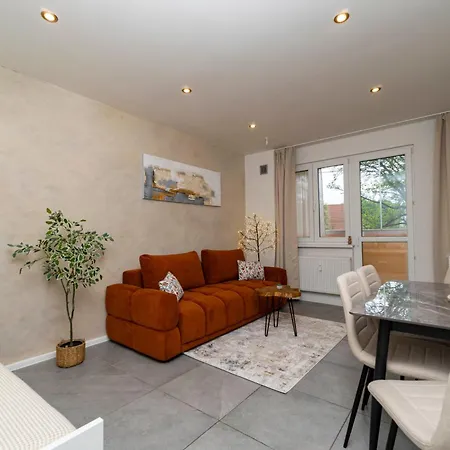 דירה Stylish Modern With Winter Terrace *