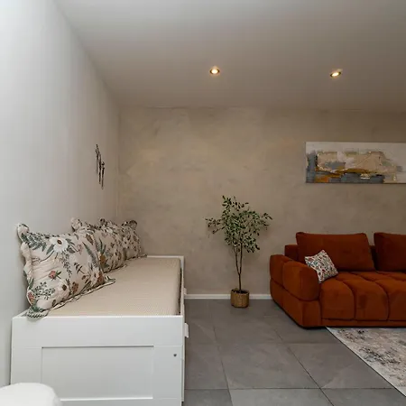 Stylish Modern With Winter Terrace דירה *