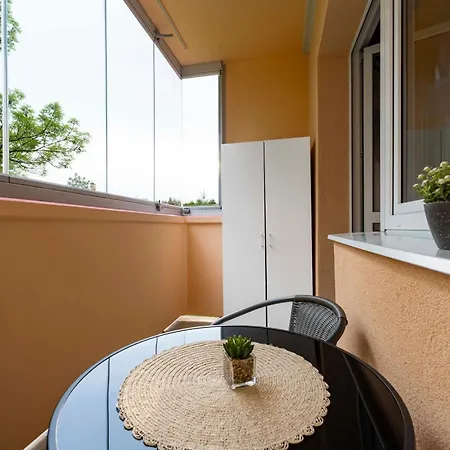 Stylish Modern With Winter Terrace אוסטרבה